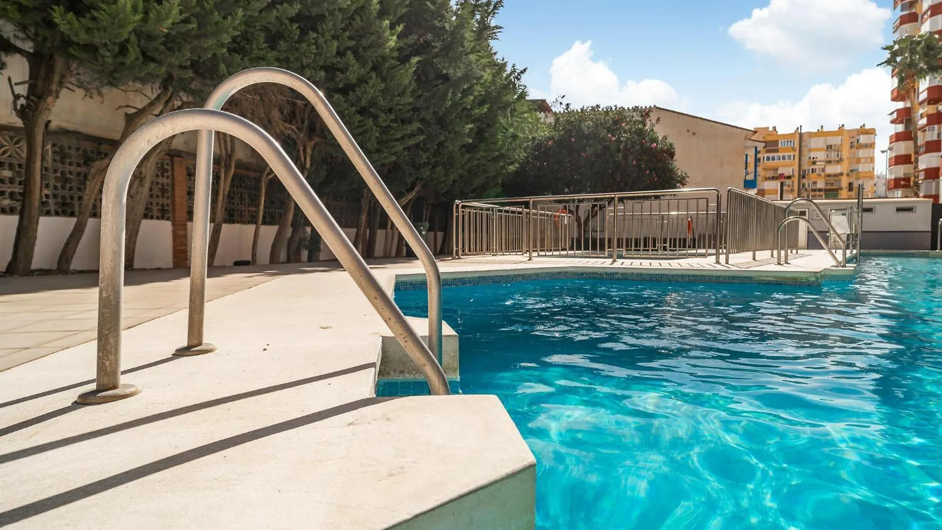 Pet Friendly Apartment In Torre Del Mar With Wifi 0*,