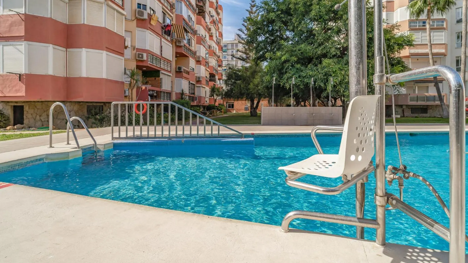 Pet Friendly Apartment In Torre Del Mar With Wifi
